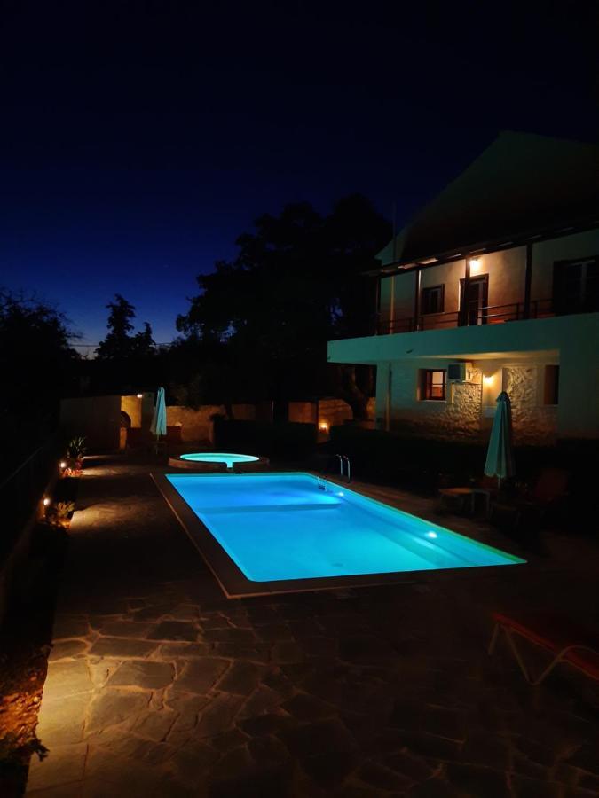 Villa Maragoudi Arménoi Eksteriør billede